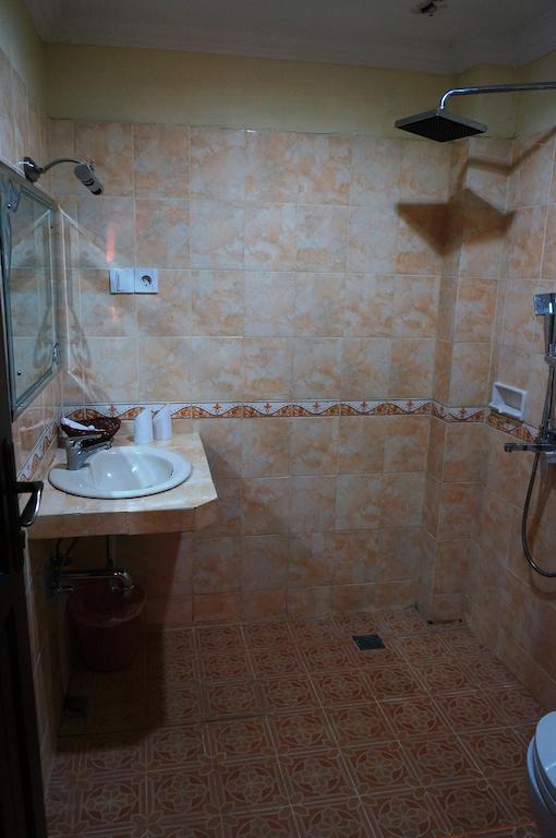 Edotel Minangkabau Padang  Room photo